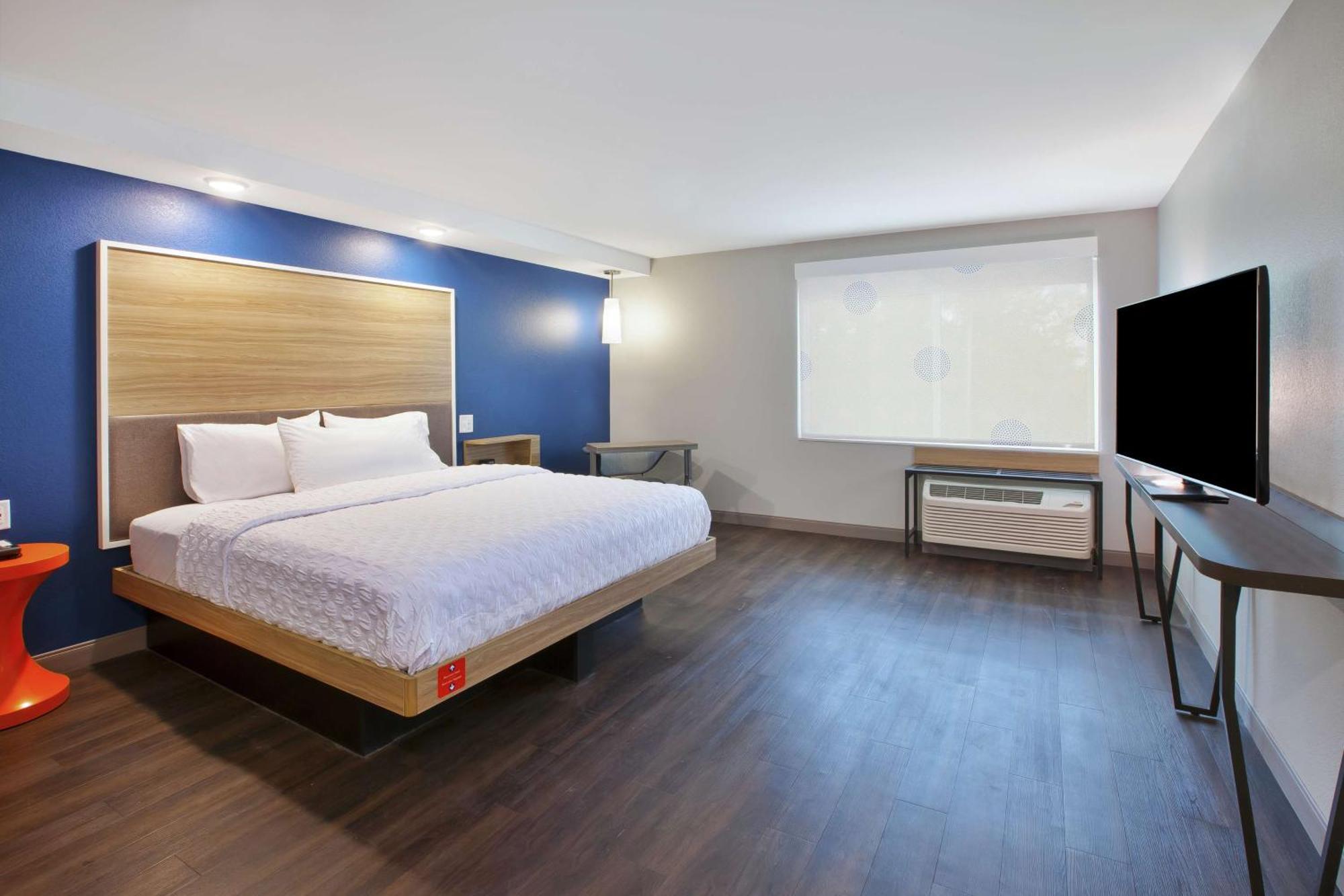Tru By Hilton 3*