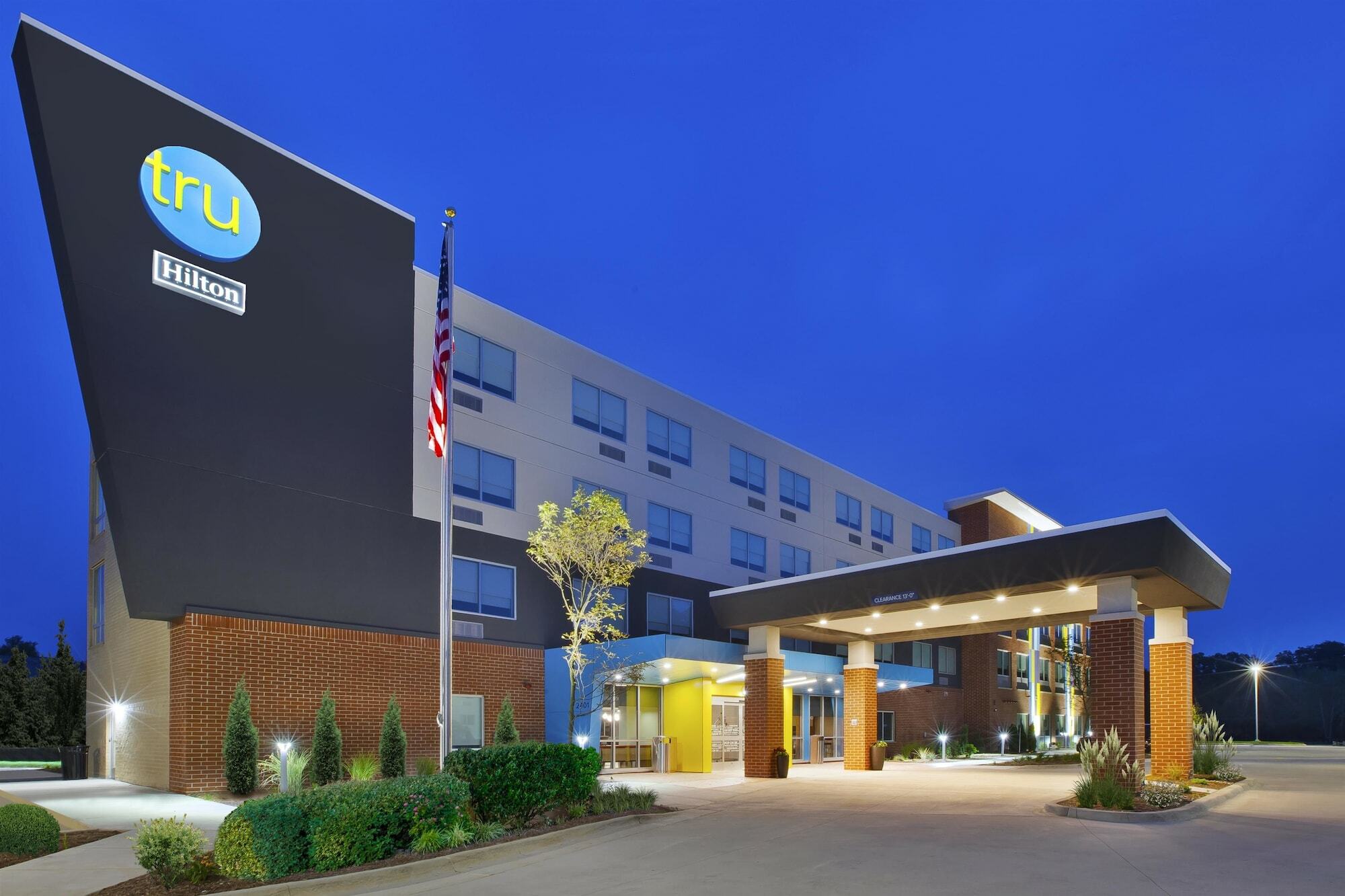 Tru By Hilton 3*
